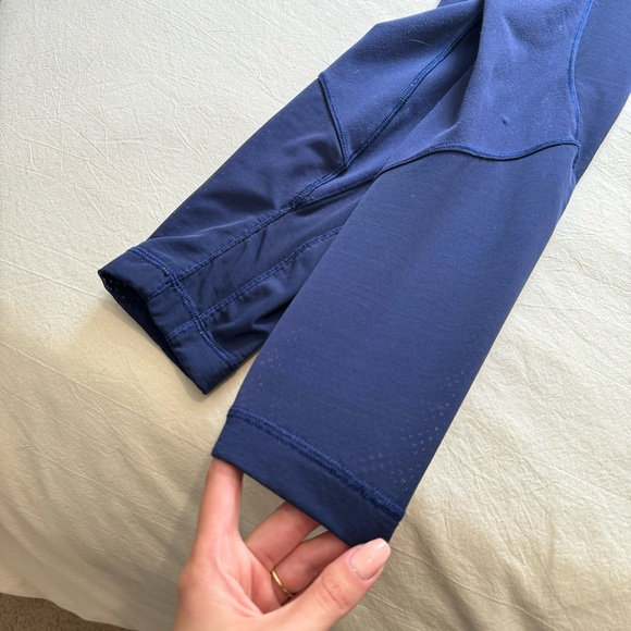 Navy Blue Lululemon Leggings - Mesh - Picture 4 of 5